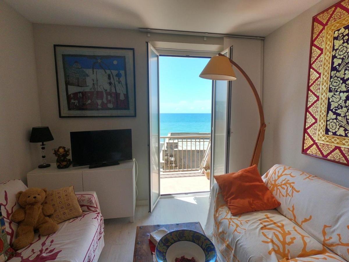 הוילה Rosso Tramonto Luxury-White- Ladispoli, Lungomare Regina Elena 58 מראה חיצוני תמונה