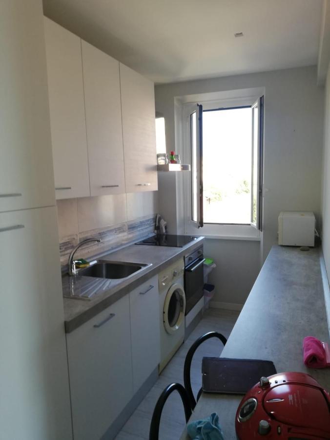 הוילה Rosso Tramonto Luxury-White- Ladispoli, Lungomare Regina Elena 58 מראה חיצוני תמונה