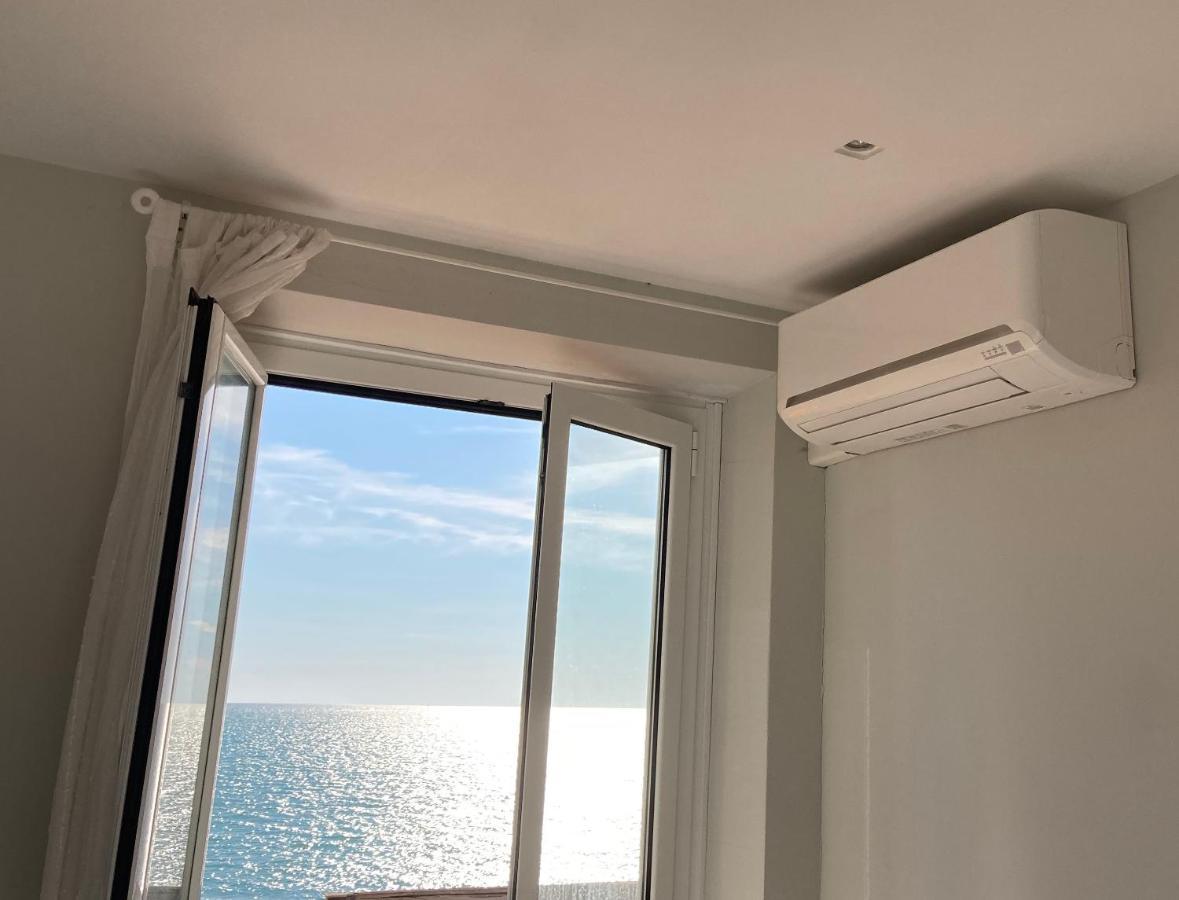 הוילה Rosso Tramonto Luxury-White- Ladispoli, Lungomare Regina Elena 58 מראה חיצוני תמונה